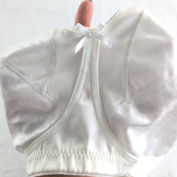 Bali Minimizer Wireless Satin Tracings Soft Cup Comfort Bra Size 38DD 3062 Ivory - Picture 3 of 9